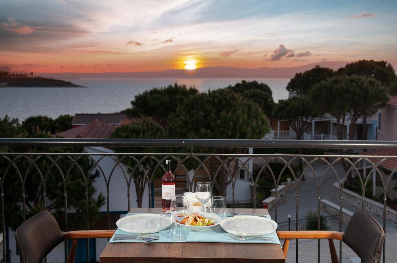 Le Ciel Hotels & Wellness Club Çeşme Zewnętrze zdjęcie